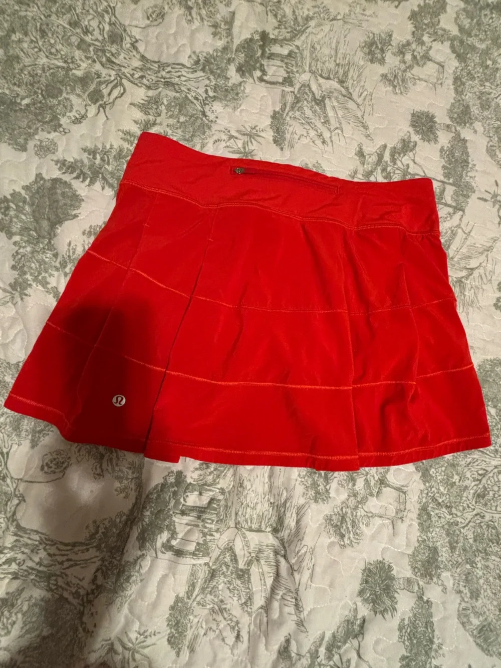 lululemon sz 8 Tall Pace Setter Red Skirt skort athleisure loungewear game day